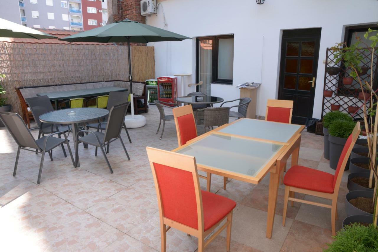 Guest House Golden Coin Nis Bagian luar foto